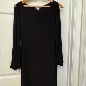 Annalee + Hope Classic  cold shoulder Bell Sleeve Dress knit small